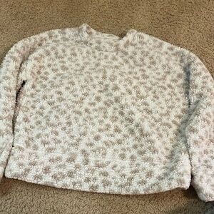 Light cheetah print sweater!